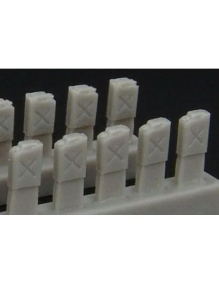 U S fuel cans, 1/144 - Brengun BRL144009