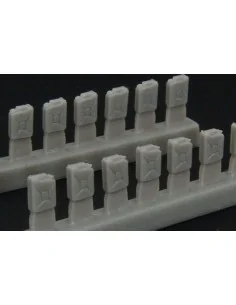 German fuel cans, 1/144 - Brengun BRL144010