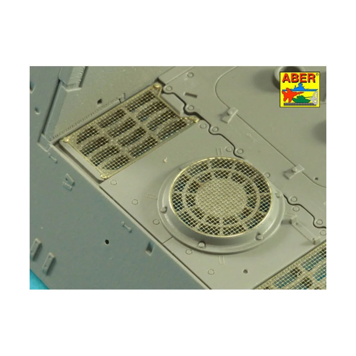 Grilles for Sd.Kfz.186 Jagdtiger - Aber Models 35G25