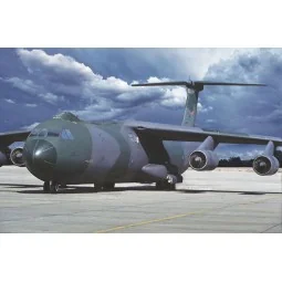 Lockheed C-141B Starlifter, 1/144 - Roden 331