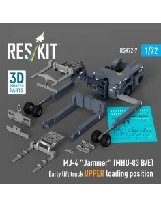 MJ-4 Jammer (MHU-83 B/E) Early lift truck UPPER loading position (3...