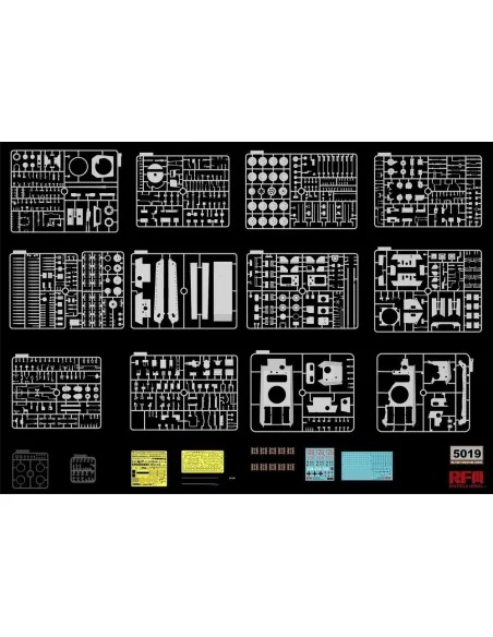 Panther Ausf.G with full interior & cut away parts, 1/35 - Rye Fiel...