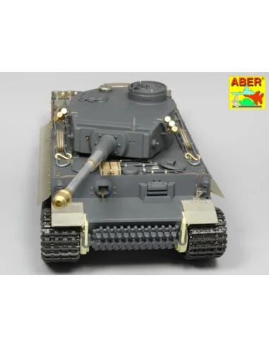Pz.Kpfw.VIAusf.E(Sd.Kfz.181)Tiger I-s.PzAbt.501 in Tunisia, 1/16 - ...