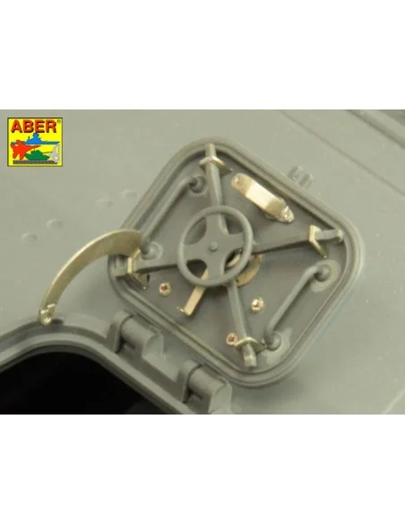 Pz.Kpfw.VIAusf.E(Sd.Kfz.181)Tiger I-s.PzAbt.501 in Tunisia, 1/16 - ...