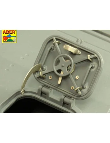 Pz.Kpfw.VIAusf.E(Sd.Kfz.181)Tiger I-s.PzAbt.501 in Tunisia, 1/16 - ...