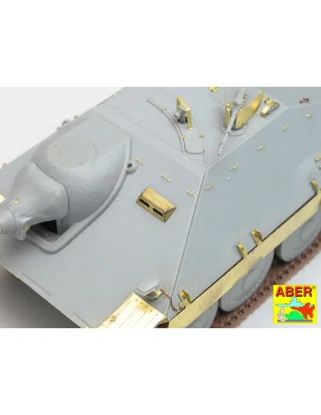 [NO_DESC] Sd.Kfz. 138/2 ''Hetzer''-early, middle version, 1/35 - Ab...