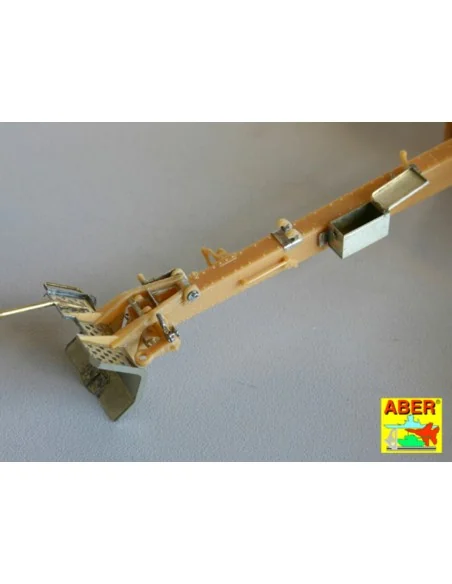 German 105 mm howitzer LeFH 18, 1/35 - Aber Models 35154