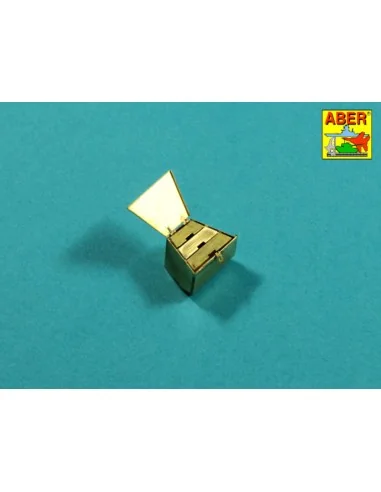 Right stowage bins for SdKfz 250, 252, 253, 1/35 - Aber Models 35 A085