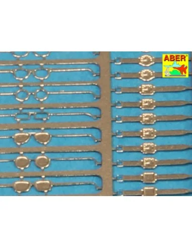 [NO_DESC] Glasses and watches, 1/35 - Aber Models 35 A124