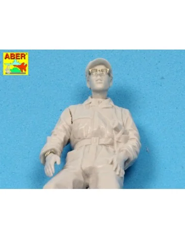Glasses and watches, 1/35 - Aber Models 35 A124