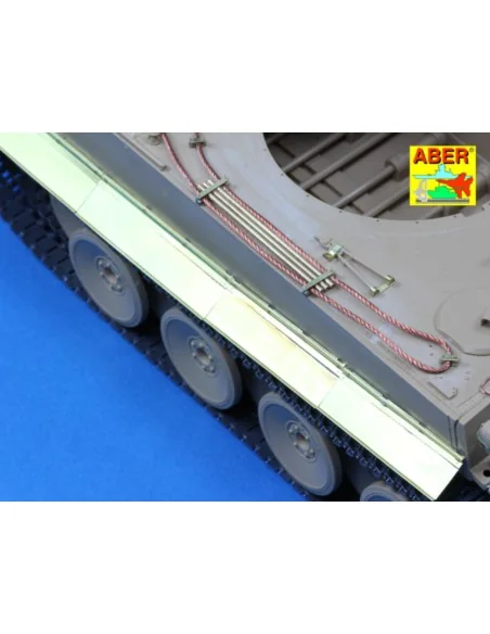 Fenders and exhaust covers for Tiger I (for early model in Africa),...