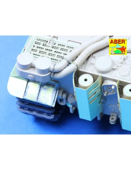 Fenders and exhaust covers for Tiger I (for early model in Africa),...
