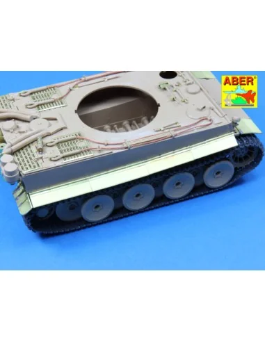 Fenders and exhaust covers for Tiger I (for early model in Africa),...
