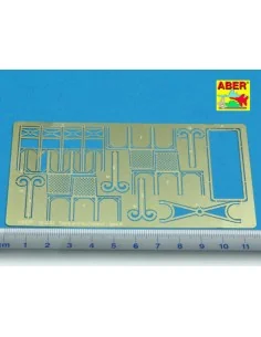 Table & four chairs type A, 1/35 - Aber Models 35D-22 2