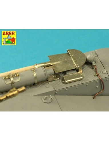 [NO_DESC] Pz.Kpfw. I, Ausf.A/B (Sd.Kfz. 101) Tool & Equipment holde...