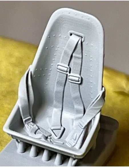 Bf-109E seat with safety belts for Wingsy Kits, 1/48 - Clear Prop A...