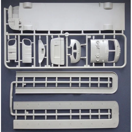 1947 PD-3701 Silverside Bus - Roden 816