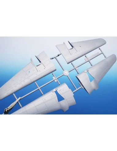 P-70 Nighthawk 'First US Nightfighter', 1/72 - Special Hobby 100-SH...