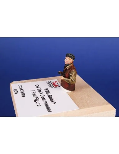 WWII British CW Tank Commander / Half Figure, 1/35 - CMK 129-F35409