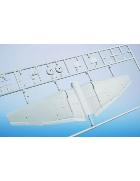 Junkers Ju 87D-1/3 'Combat & Captured', 1/72 - Special Hobby 100-SH...