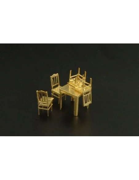 Table and chairs, 1/144 - Brengun BRL144028