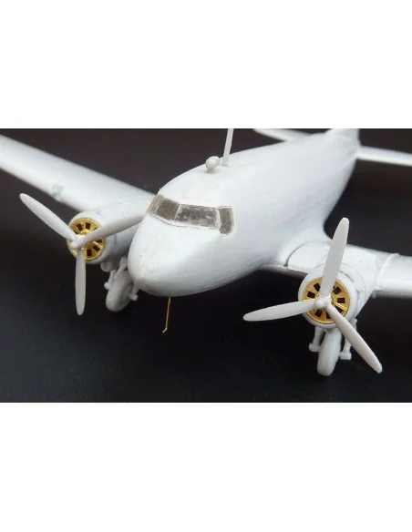 Douglas C-47- Lisunov Li-2, 1/144 - Brengun BRL144071