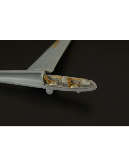 LET L-13 Blaník 2pcs (Mark I kit), 1/144 - Brengun BRL144133