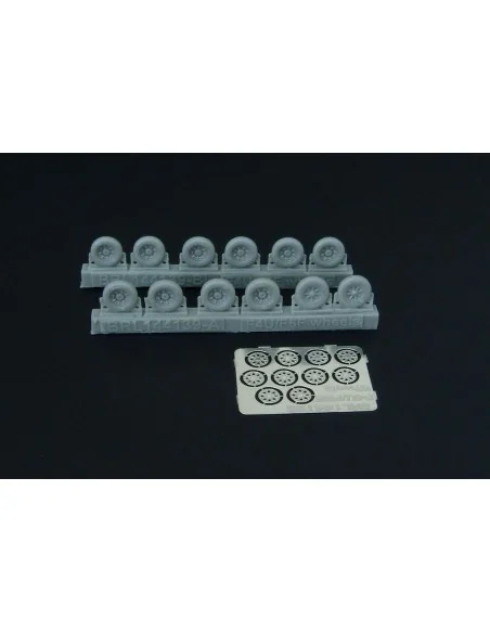 F4U Corsair - F6F Hellcat wheels (five types), 1/144 - Brengun BRL1...