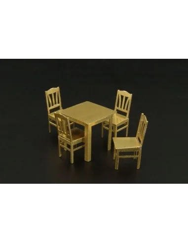 Table and chairs, 1/72 - Brengun BRL72013