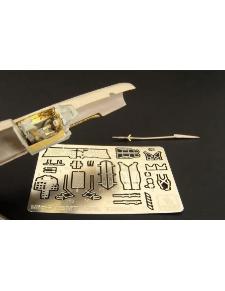 Mig 21 SM-SMT (RV RVMP72030), 1/72 - Brengun BRL72055