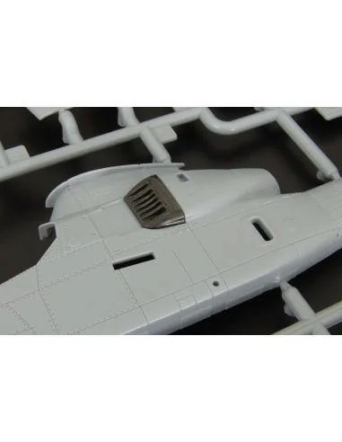 AH-1G Cobra air intake correction set (Special hobby), 1/72 - Breng...