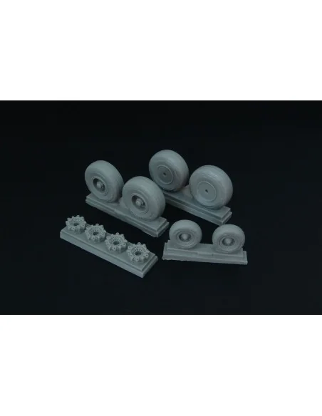 C-130 wheel set (with disc brakes) (Italeri), 1/72 - Brengun BRL72147