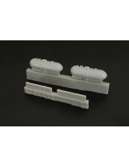 Ki-61 Id Hien Wing Racks & Drop Tanks, 1/72 - Brengun BRL72153
