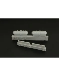 Ki-61 Id Hien Wing Racks & Drop Tanks, 1/72 - Brengun BRL72153 2