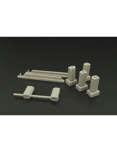 US Navy wheel chocks (modern), 1/32 - Brengun BRL32018