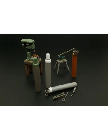 [NO_DESC] Bench drill-lever shears-oxy acetylene bottles, 1/35 - Ha...