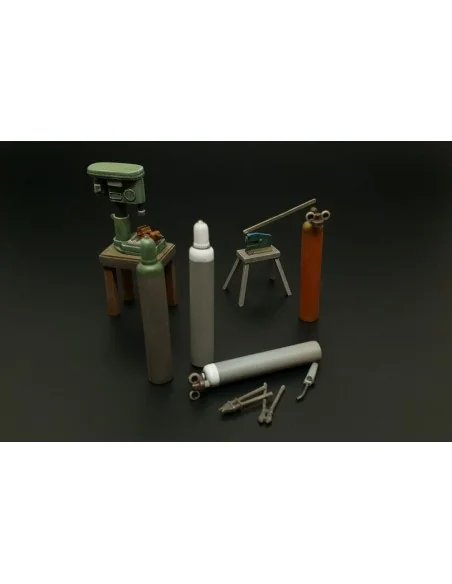 Bench drill-lever shears-oxy acetylene bottles, 1/35 - Hauler HLU35117
