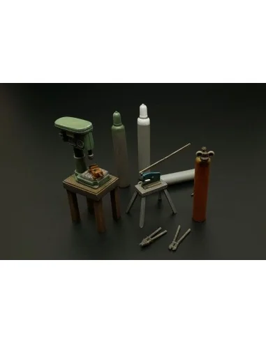 Bench drill-lever shears-oxy acetylene bottles, 1/35 - Hauler HLU35117