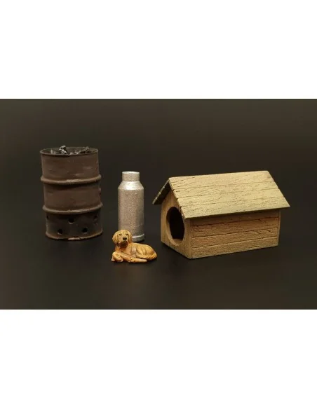 [NO_DESC] Dog house with dog, 1/35 - Hauler HLU35118