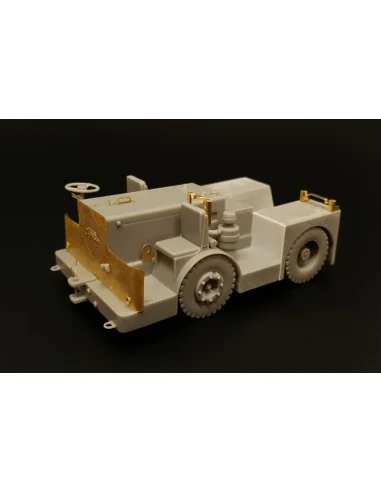UK Tugmaster tractor, 1/48 - Brengun BRS48013
