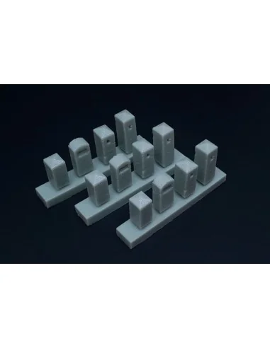 Stone bollards, 1/48 - Hauler HLX48397