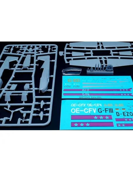 Extra EA-300 4 blade propeller, 1/72 - Brengun BRP72043