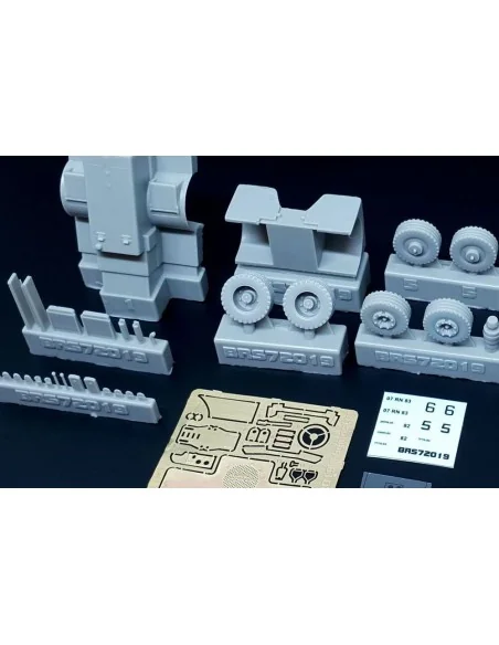 UK Tugmaster tractor, 1/48 - Brengun BRS72019