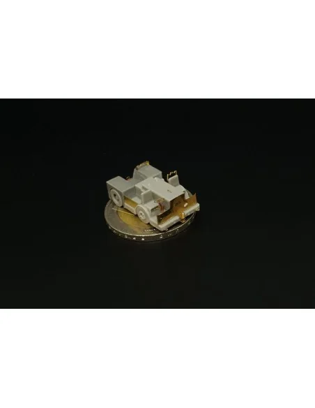 UK Flight Deck Tractor Tugmaster, 1/144 - Brengun BRS144055