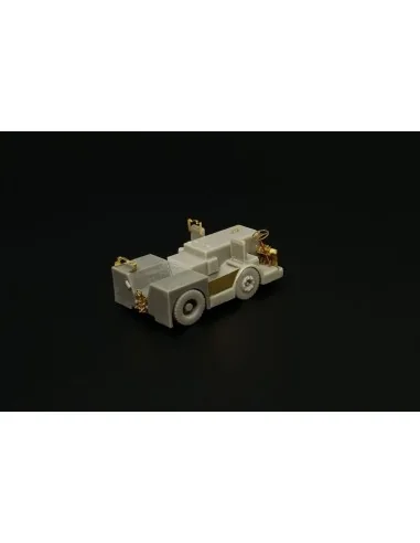 UK Flight Deck Tractor Tugmaster, 1/144 - Brengun BRS144055