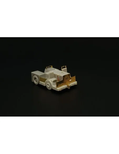 UK Flight Deck Tractor Tugmaster, 1/144 - Brengun BRS144055
