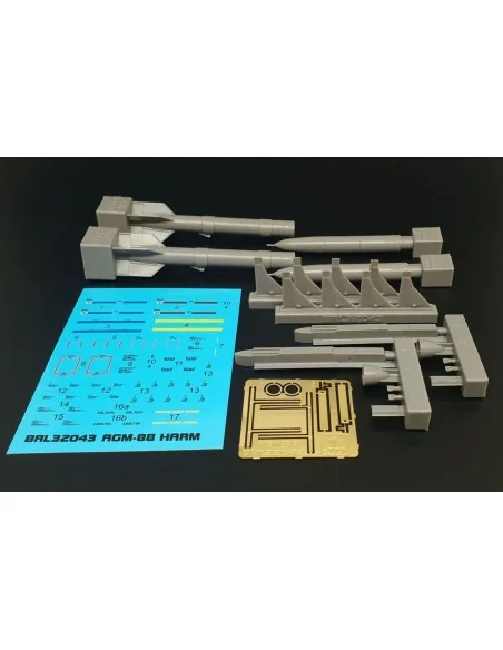 AGM-88 Harm (2pcs), 1/32 - Brengun BRL32043