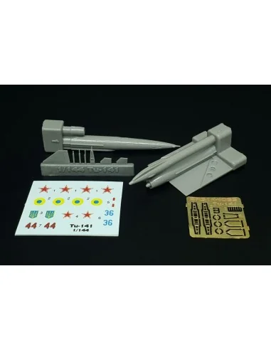 [NO_DESC] Tupolev Tu-141 Strizh, 1/144 - Brengun BRS144065