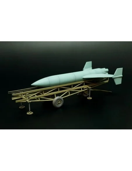 [NO_DESC] Feuerlilie F-55 Flakrakete w/dolly, 1/48 - Brengun BRS48017