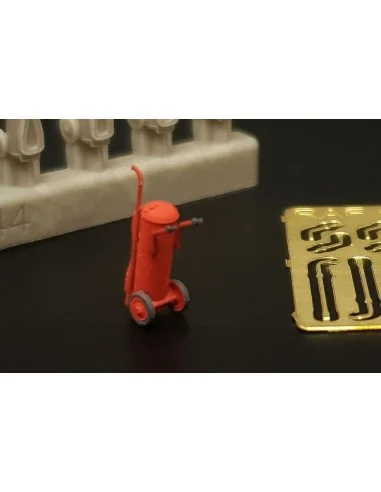 [NO_DESC] RAF large extingusher (5pcs), 1/144 - Brengun BRL144202